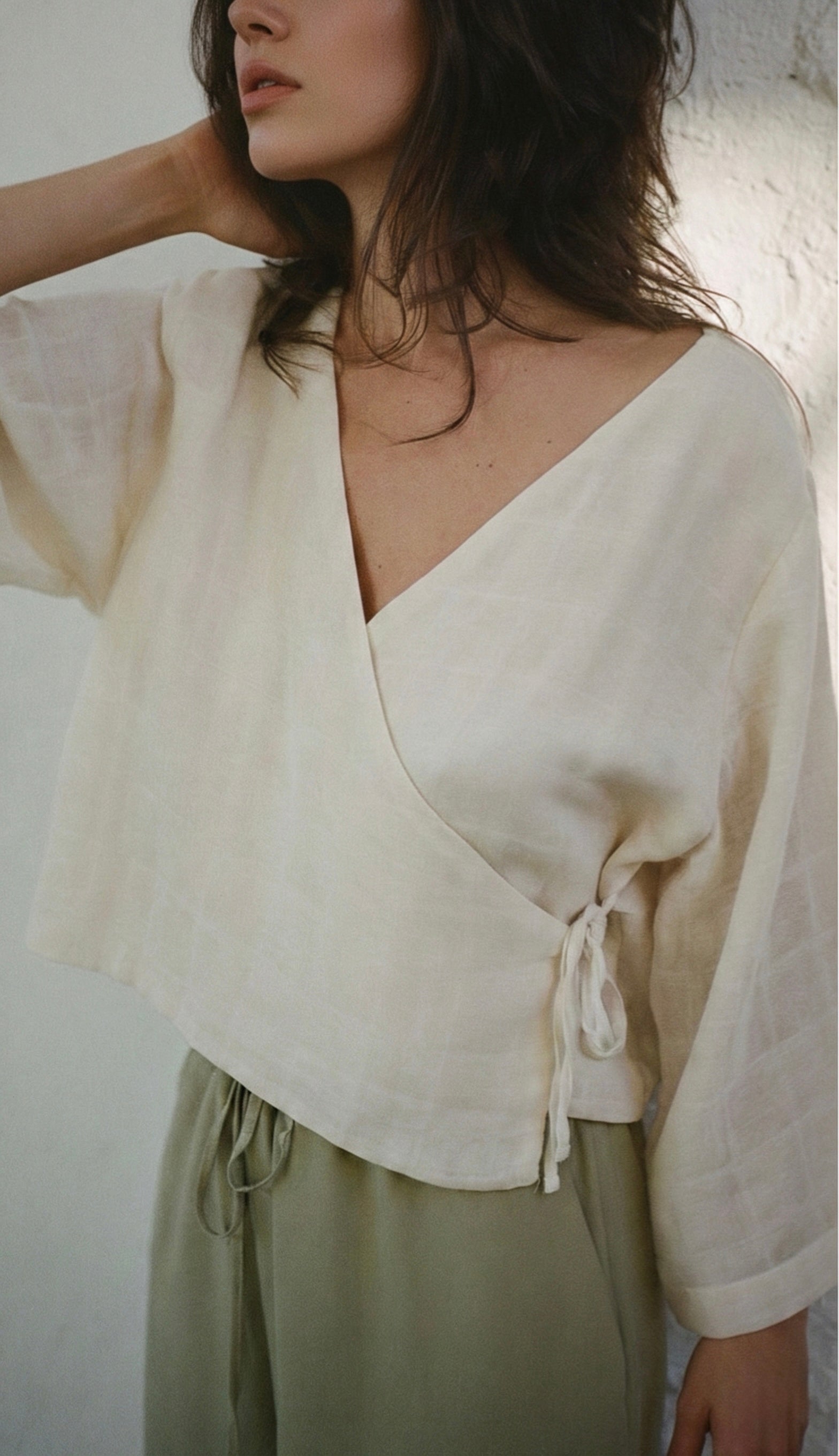 IVORA KNOT 
DRAPE DRESS